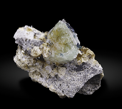 Wardite with Lazulite and Siderite.